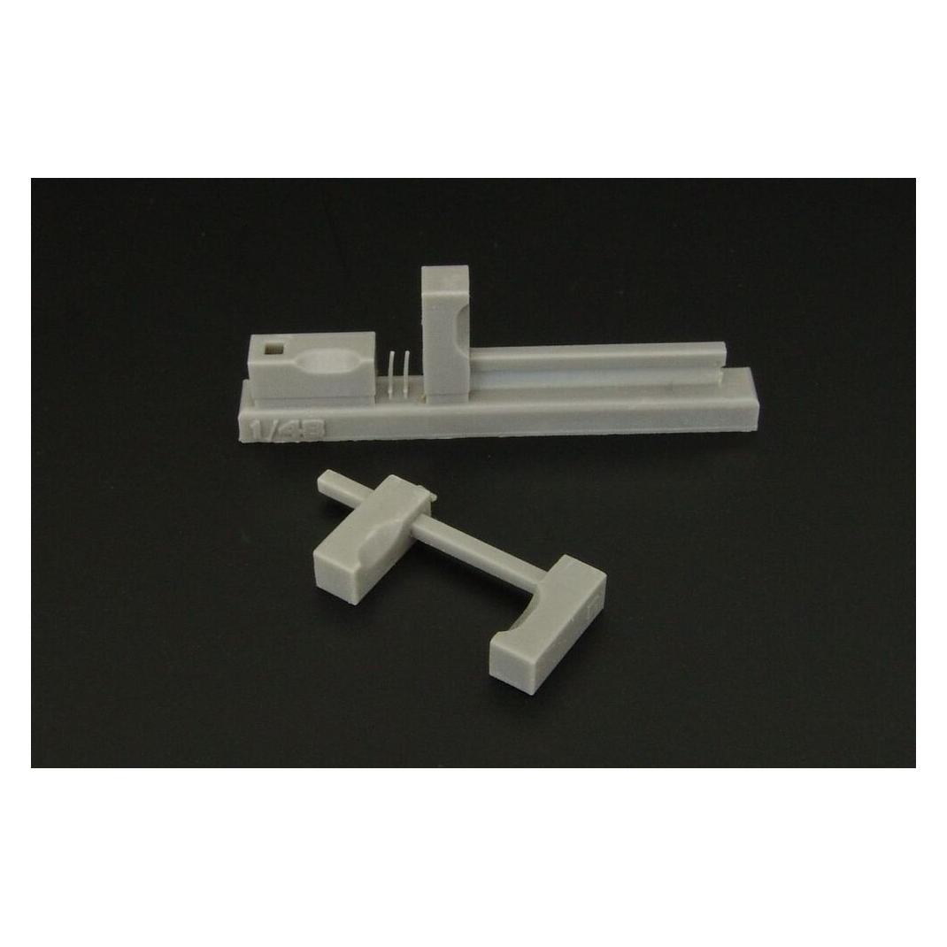 Brengun WWII U S Navy Wheel chocks (BRL48108)