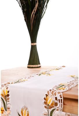 Gouchee Home Tulip Em Fabric Runner Placemat Table Set