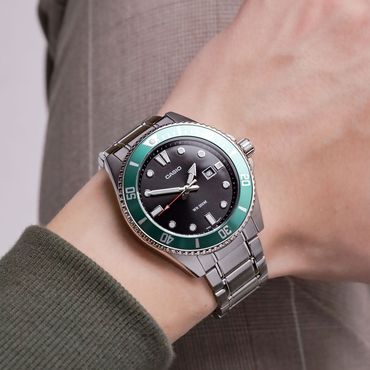 Casio Duro green steel MDV-107D-3AVEF