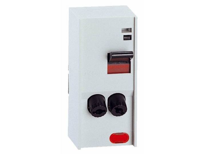 Legrand LEG93002 Programmierbare Automatiksteuerung (Programmable Automation Controller, PAC)/Schalter mit 2-poliger Sicherung und LED-Leuchte, 4.600 W, Grau
