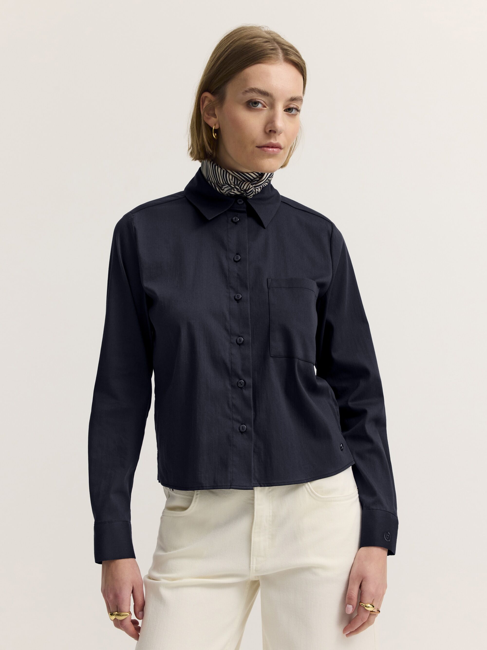 Langarmbluse BUGATTI "Modern Fit", Damen, Gr. 40, 390, marine, 75% Baumwolle, 20% Polyamid, 5% Elasthan, unifarben, normal, ohne Ausschnitt, Blusen Langarmbluse, Modern Fit Baumwollmix Hemdkragen Kurzform