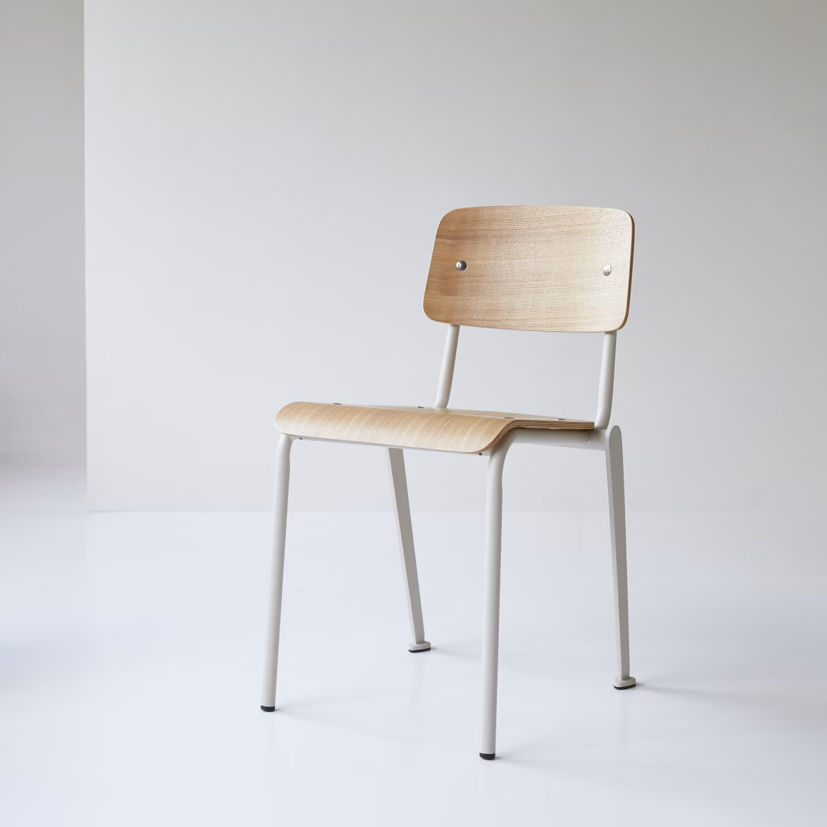 Tikamoon Scandinavische stoel van essenhout en metaal - Beige/Wit