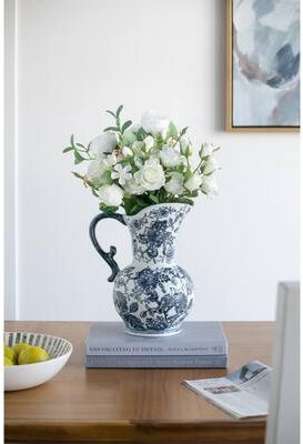 Kodotan sofa "9.4x6.5x12.2"" Blue and White Porcelain Milk Jar"