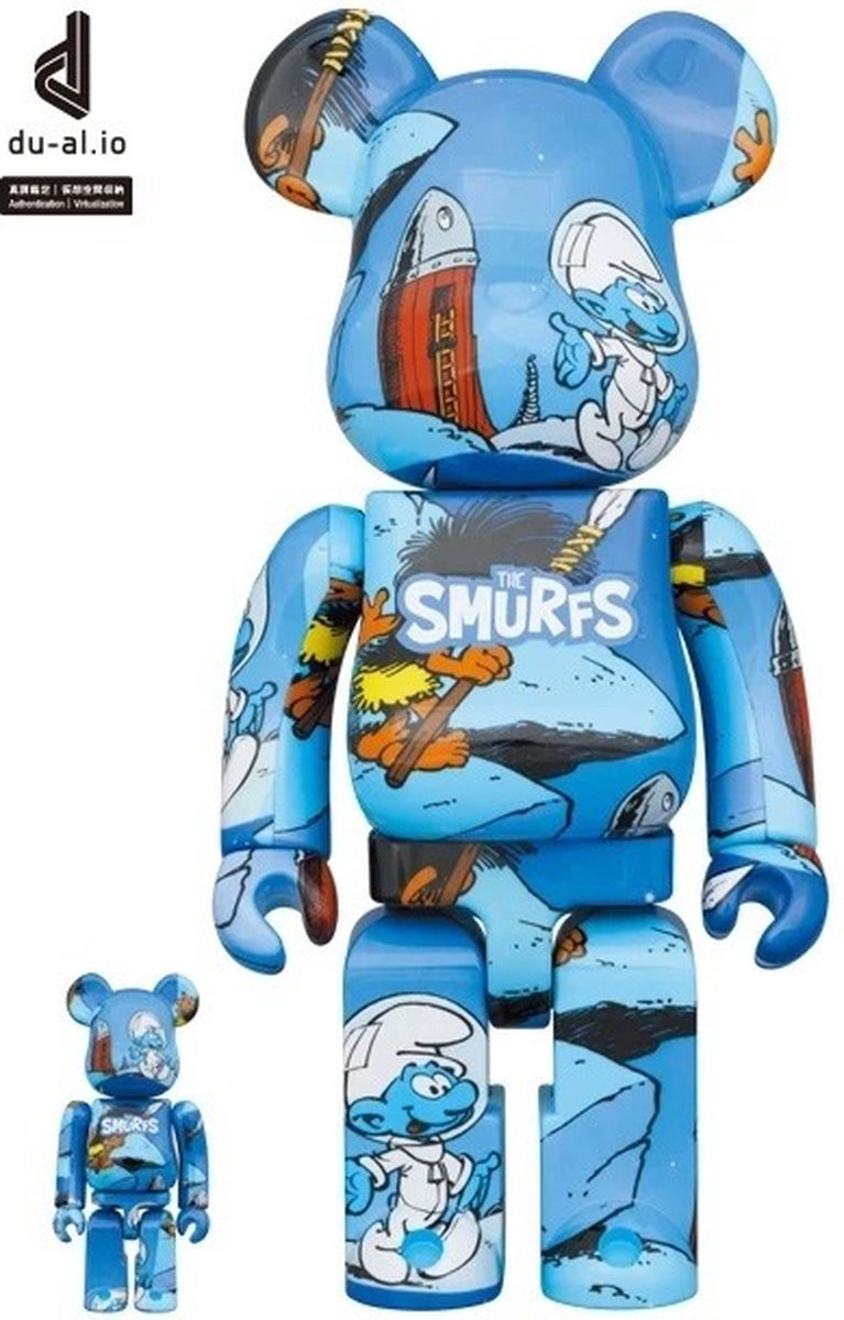 Medicom Toys Bearbrick set 400% & 100% The Astrosmurf van The Smurfs