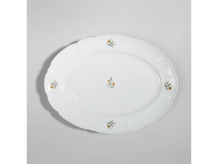 Weiße Porzellanschale mit Muster