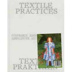 Textile Praktiken / Textile Practices, Schulbücher von Stephanie Kahnau