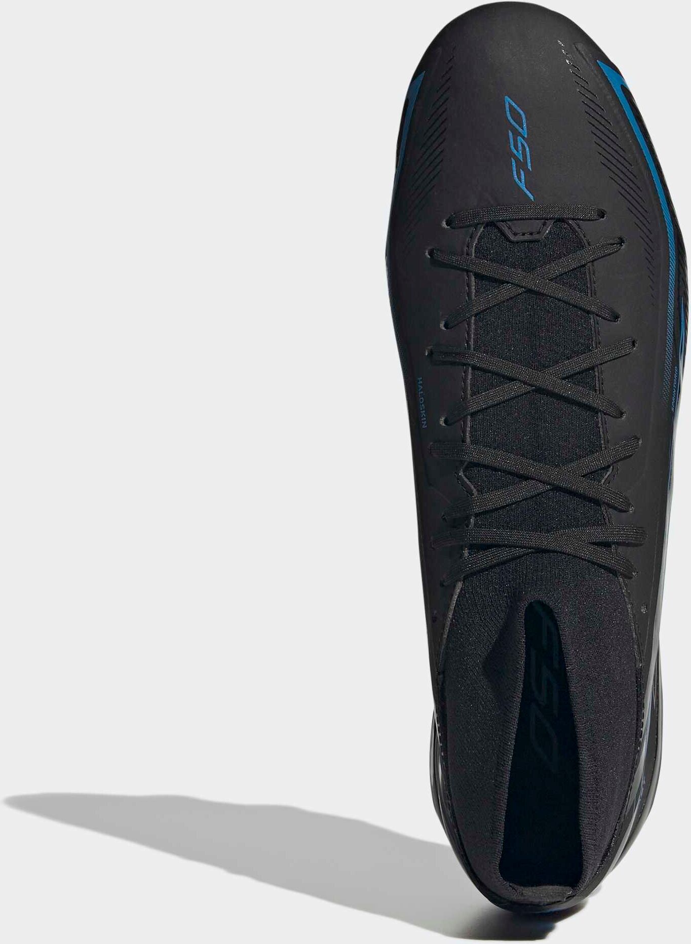 Fußballschuh ADIDAS PERFORMANCE "F50 HYPERFAST LEAGUE MID, NATURRASEN", Gr. 42,5, schwarz (core schwarz, core schwarz, lucid ray blau), Synthetik, Textil, Schuhe Fußballschuh, für Rasen und feste Böden, gespielt bei der Weltmeisterschaft 2026
