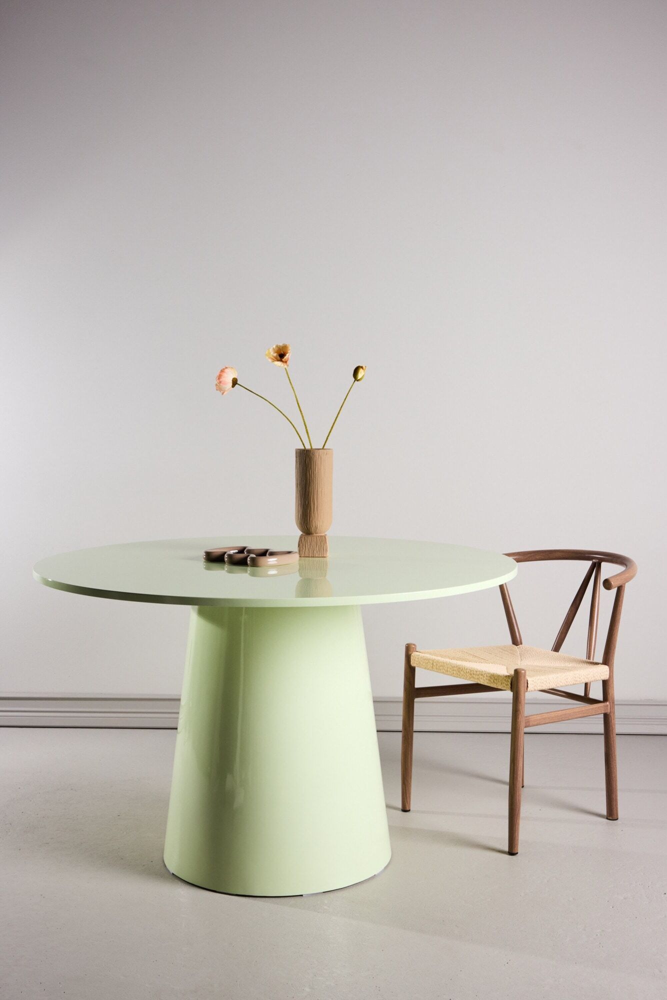 Esstisch VENTURE HOME "Lanzo, runde Esstafel für den täglichen Einsatz", beige (hellgrün, hellgrün, hellgrün), B:120cm H:75cm T:120cm, Tische, Esstisch, Küchentisch, rund, skandinavisch, stabil (Ø120 cm) hellgrün, hellgrün, hellgrün B/H/T: 120cm x 75cm x 