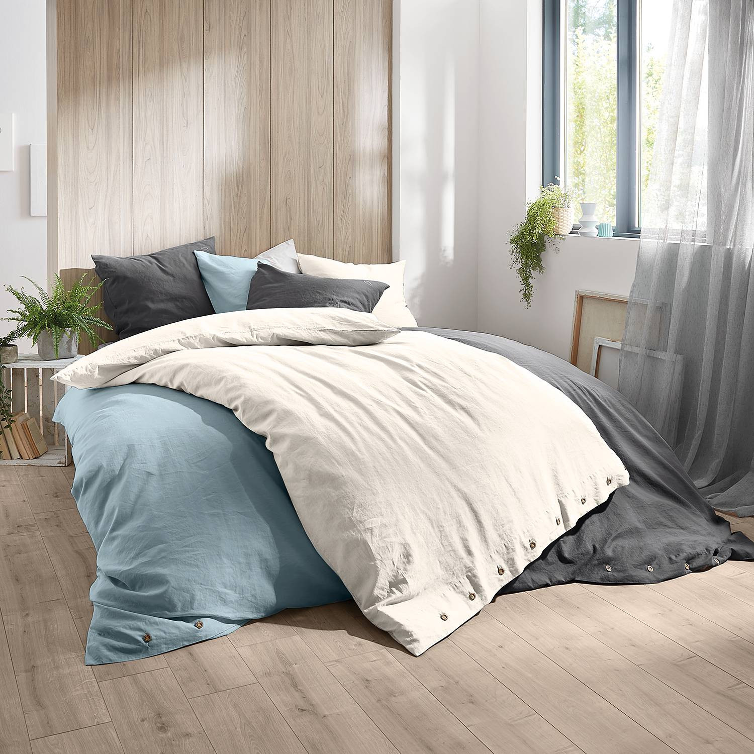 home24 Beddengoed Leinna Blauw met dekbedovertrek en kussensloop