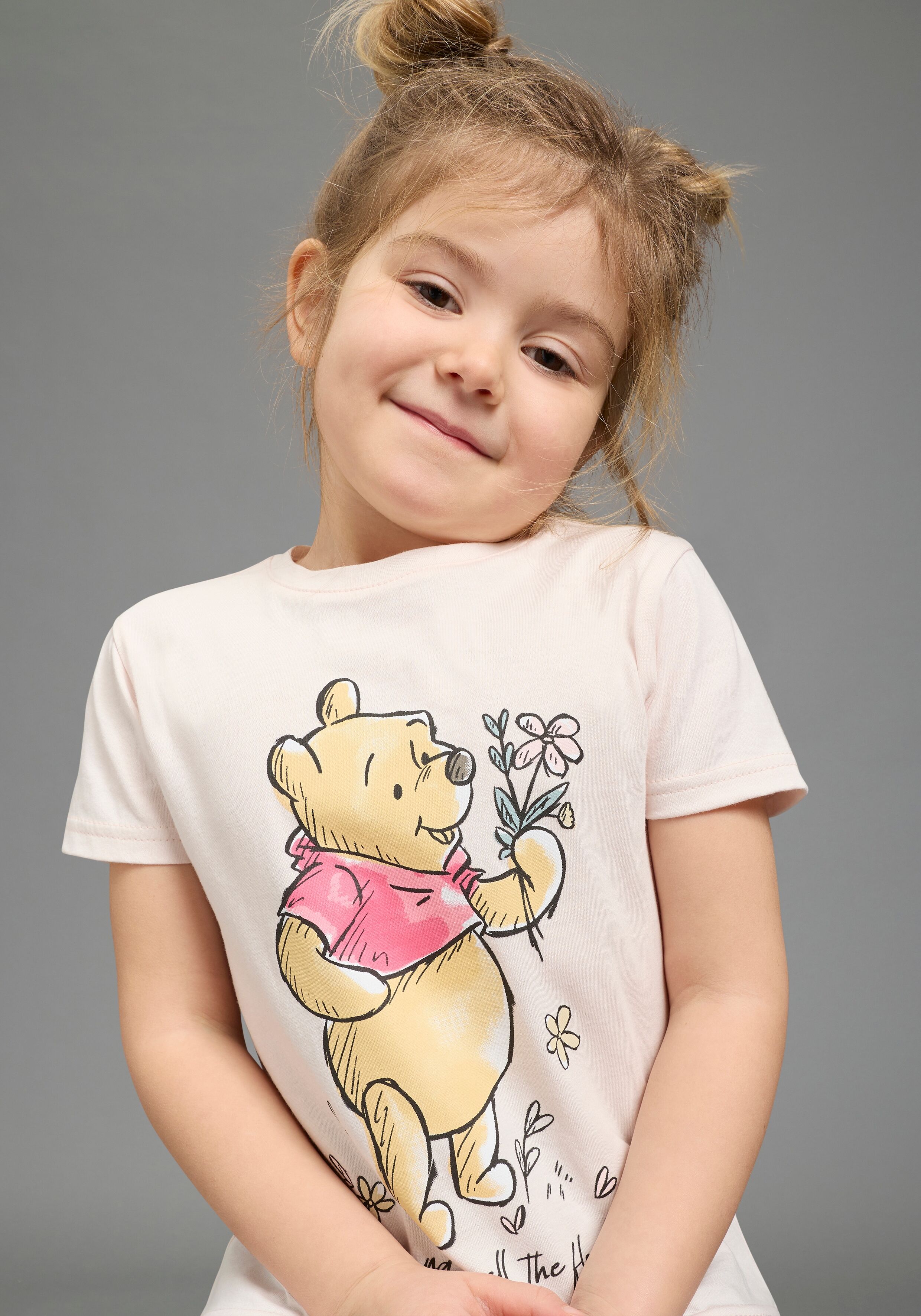 T-Shirt KIDSWORLD "WINNIE Puuh - Disney Shirt", Mädchen, Gr. 104/110, rosa, Single Jersey, Obermaterial: 100% Baumwolle, bedruckt, Basic normal, Rundhals, abgesteppte Kante, Shirts T-Shirt, Kurzarm, Rundhalsausschnitt, mit modischem Druck, Basic Passform 