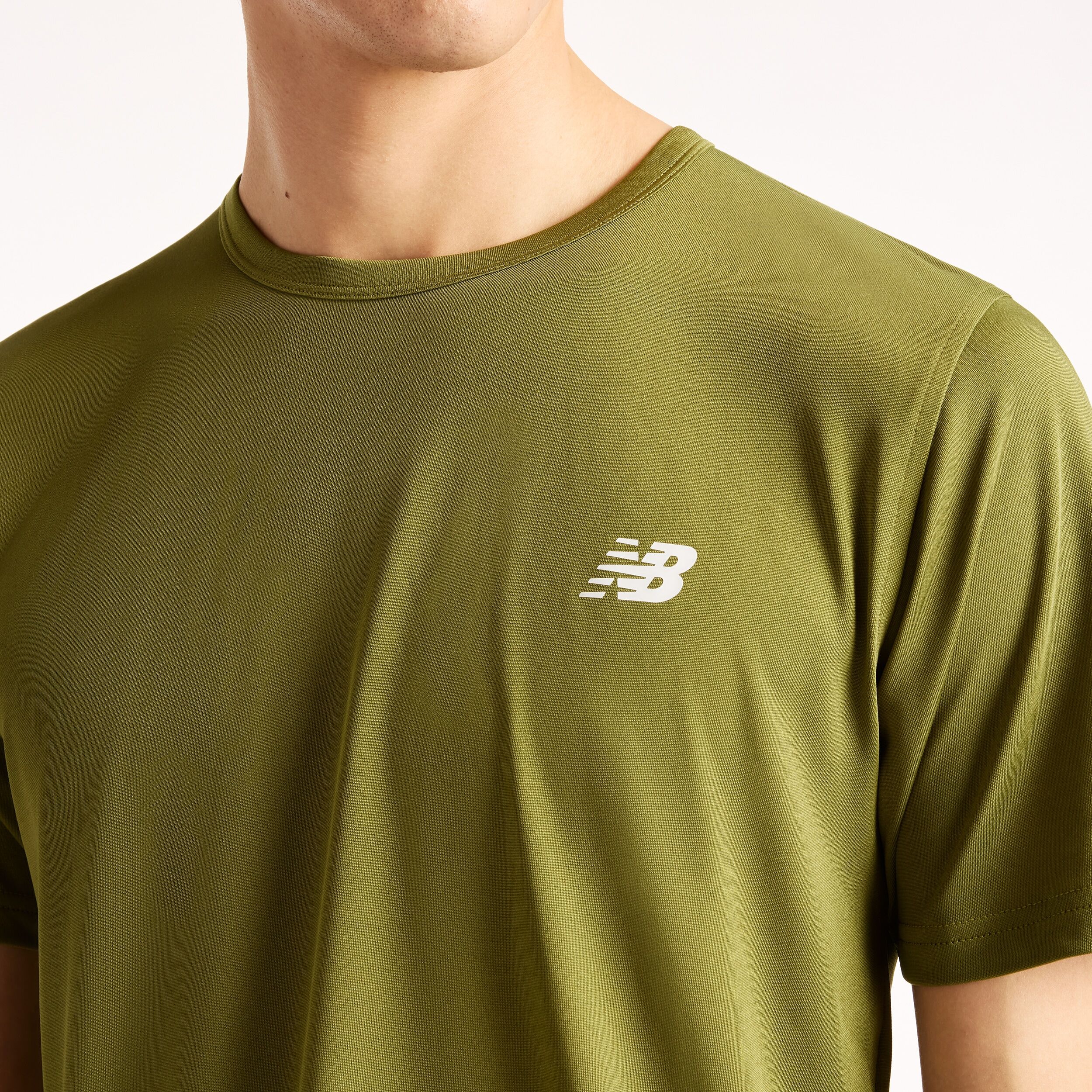 Trainingsshirt NEW BALANCE "SPORT ESSENTIALS UTILITY T-SHIRT", Herren, Gr. XXL, grün (sport grün (gee)), Obermaterial: 100% Polyester, Shirts Trainingsshirt, atmungsaktiv, schnell trocknend, aus Polyester sport grün (gee) XXL