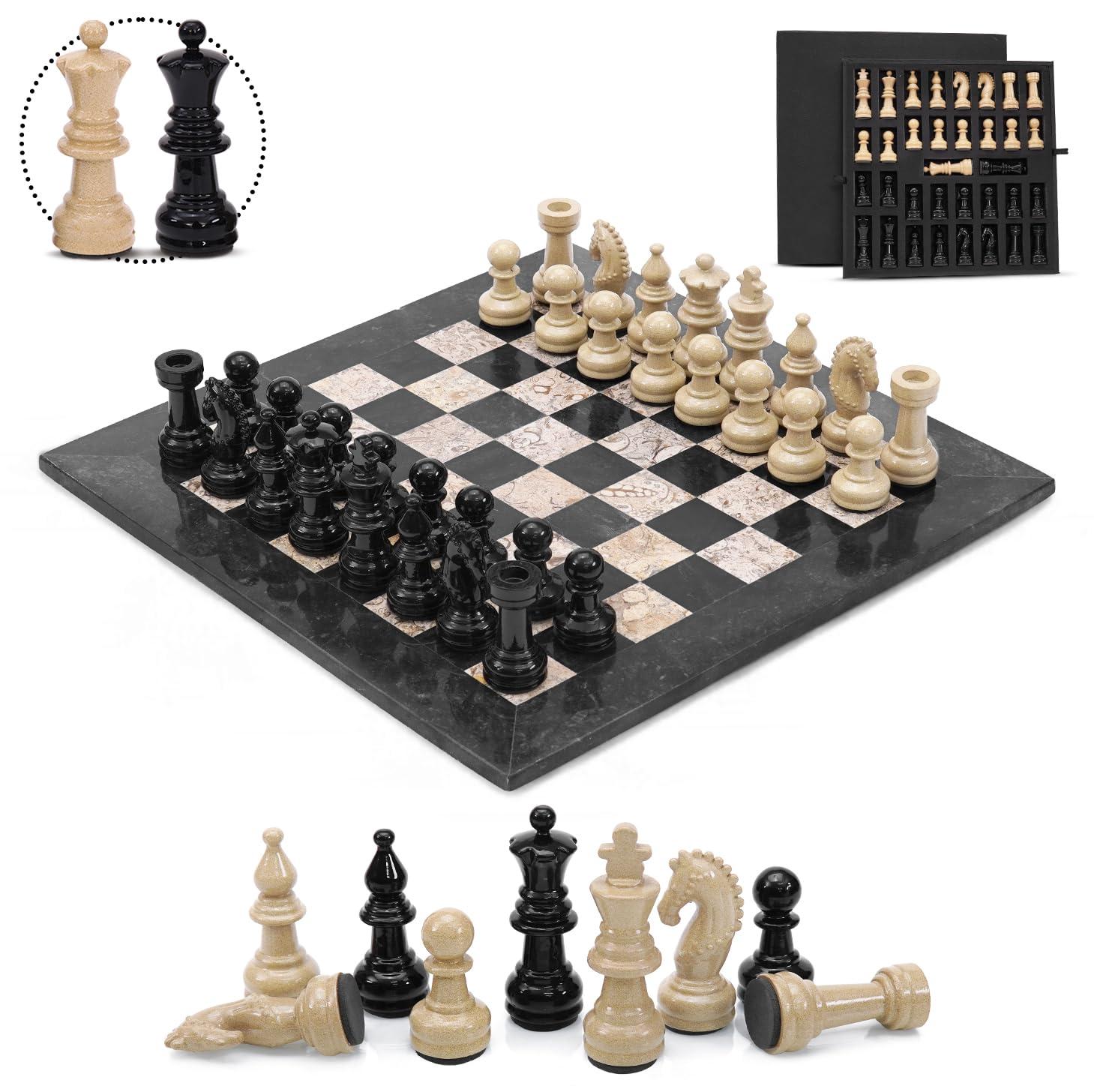 Marmor-Schachspiel 38 cm, schwarz/koralle, 34 Metallfiguren, inkl. Box