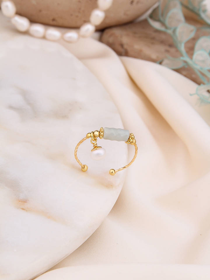 Pierres de Jade Vergold. Ring mit Edelstein und Perle - onesize