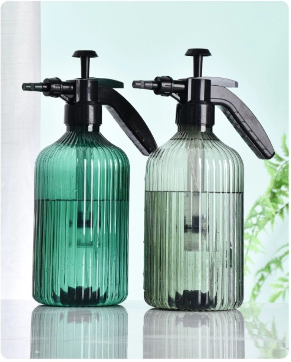 INF Garten-Pumpen-Druckzerstäuber 2L – PET-Körper, auslaufsicheres Design, einstellbare Nebel- und Strahldüse Grün