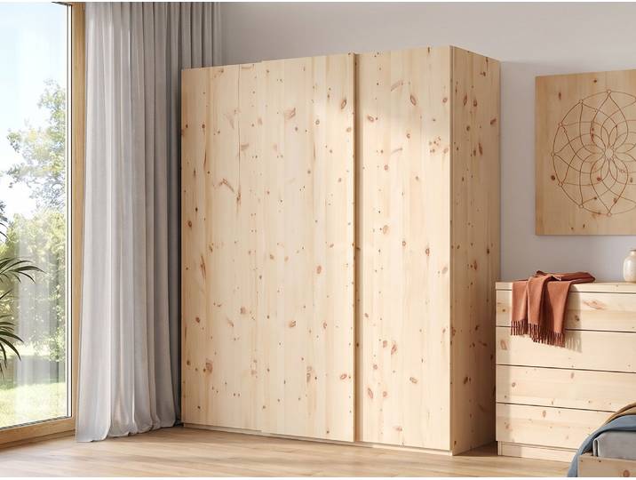 Schiebetürenschrank aus Zirbe „Ludwig“ 3-türig Massivholz Zirbe