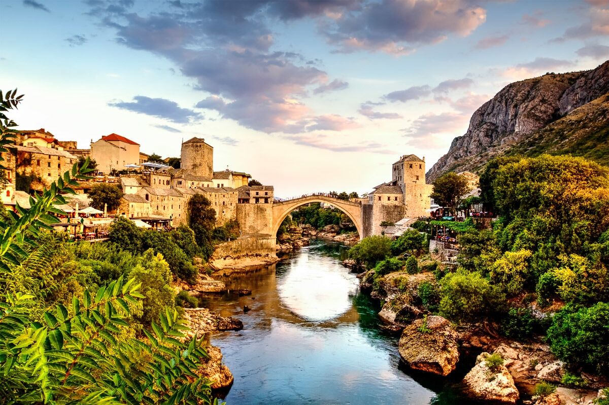 Fototapete PAPERMOON "Mostar Alte Brücke", bunt, B:3m L:2,23m, Vlies, Tapeten, Fototapete bunt B/L: 3m x 2,23m, Bahnen: 6 Stk.