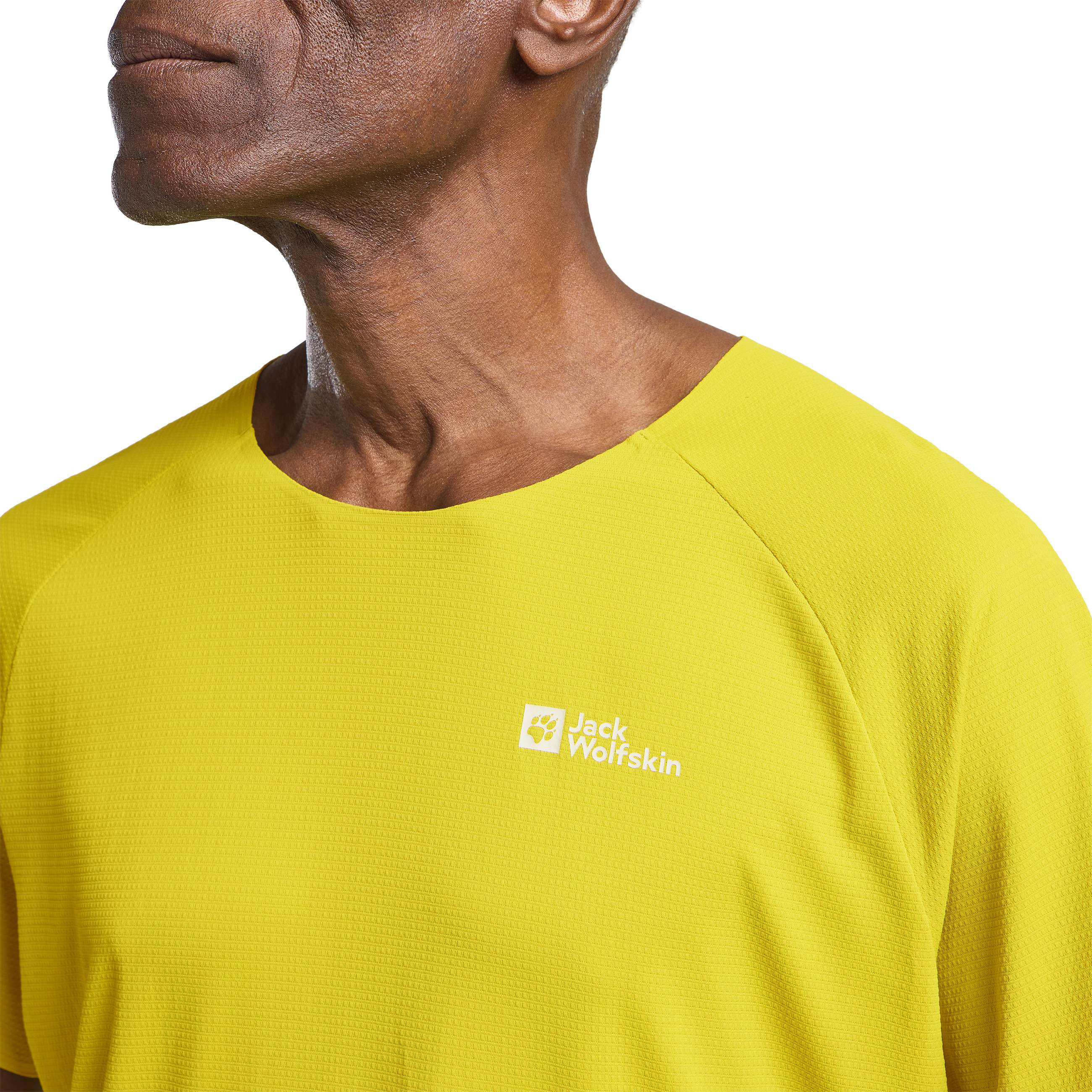 Funktionsshirt JACK WOLFSKIN "PRELIGHT STRIDE T M", Herren, Gr. S (48), grün (chartreuse), Obermaterial: 100% Polyester, Shirts Funktionsshirt chartreuse S (48)