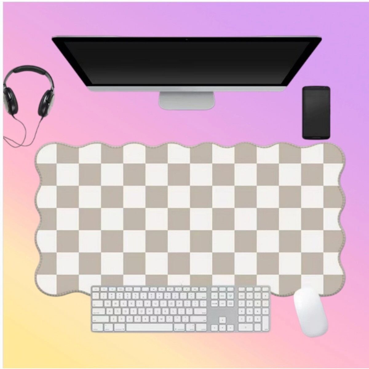 INF Übergroßes Mauspad 40cm x 90cm – Kariertes Gaming-Muster mit wellenförmiger Kante, gummierte rutschfeste Unterseite und Grau