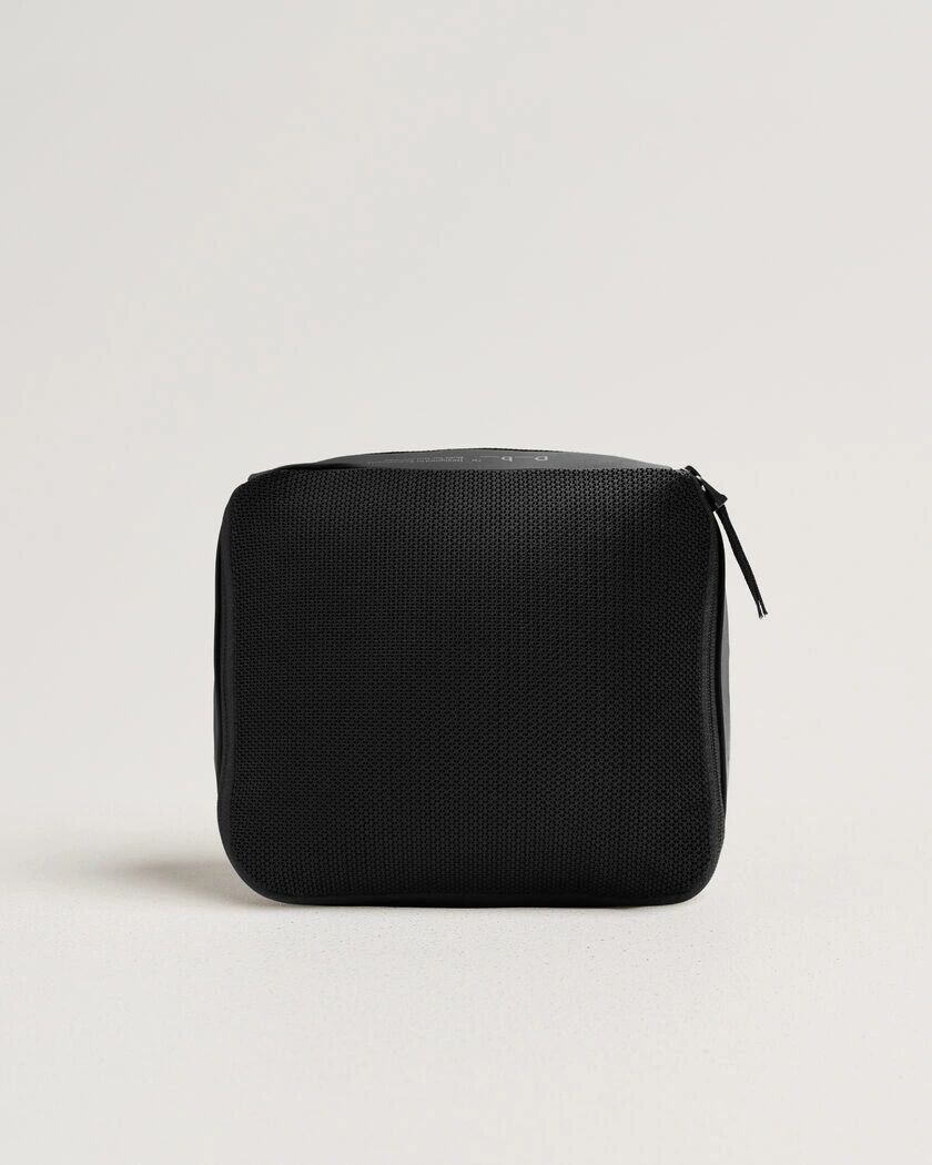 DB Essential Packing Cube M Black Out