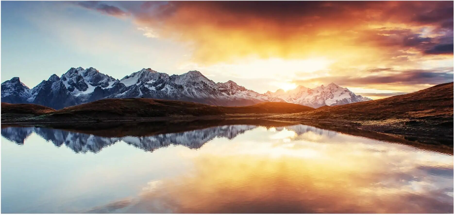 image LAND See mit Spiegelungen