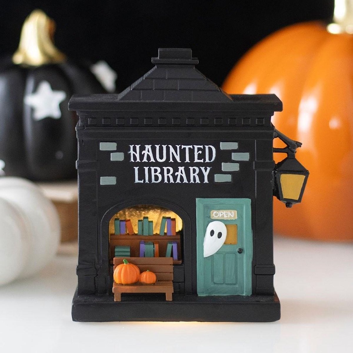 Something Different Haunted Library LED Lichtgevende Halloween Decoratie Beeld Multicolours