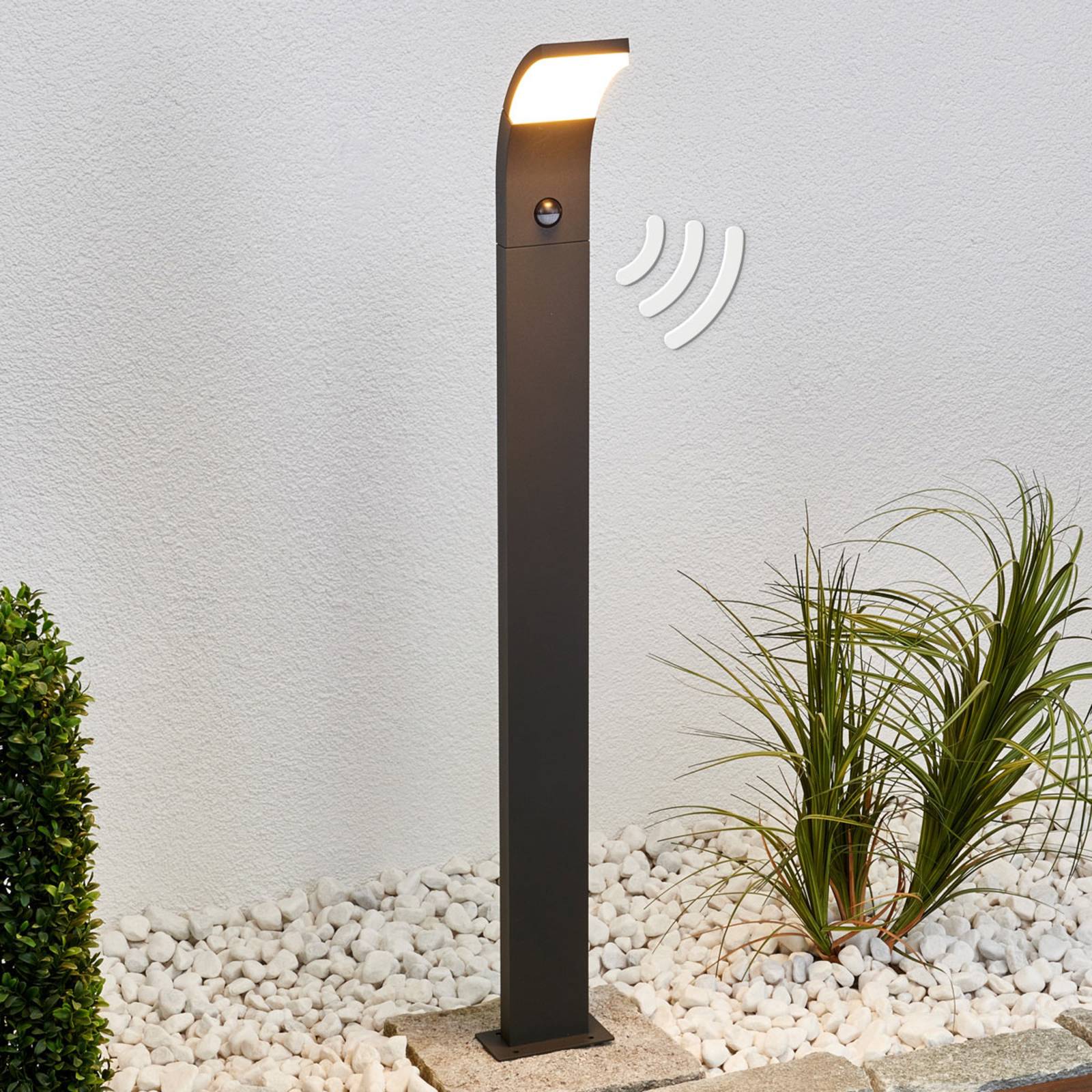 Lucande LED path light Timm, sensor, 100cm, anthracite, IP54 Timm, Black, Aluminium, Modern, Outdoor lights with Sensor