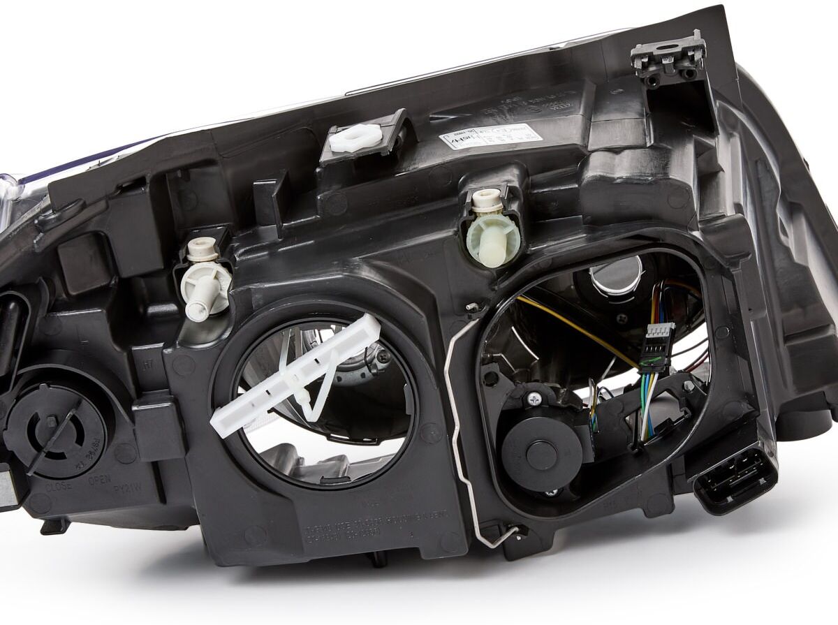 TYC 20-17892-05-2 Headlight