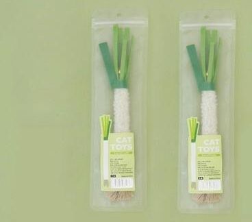 Uplifted Finds 3 Piece Simulated Scallion Cat Chew Toy Set With Silvervine 2 Pcs