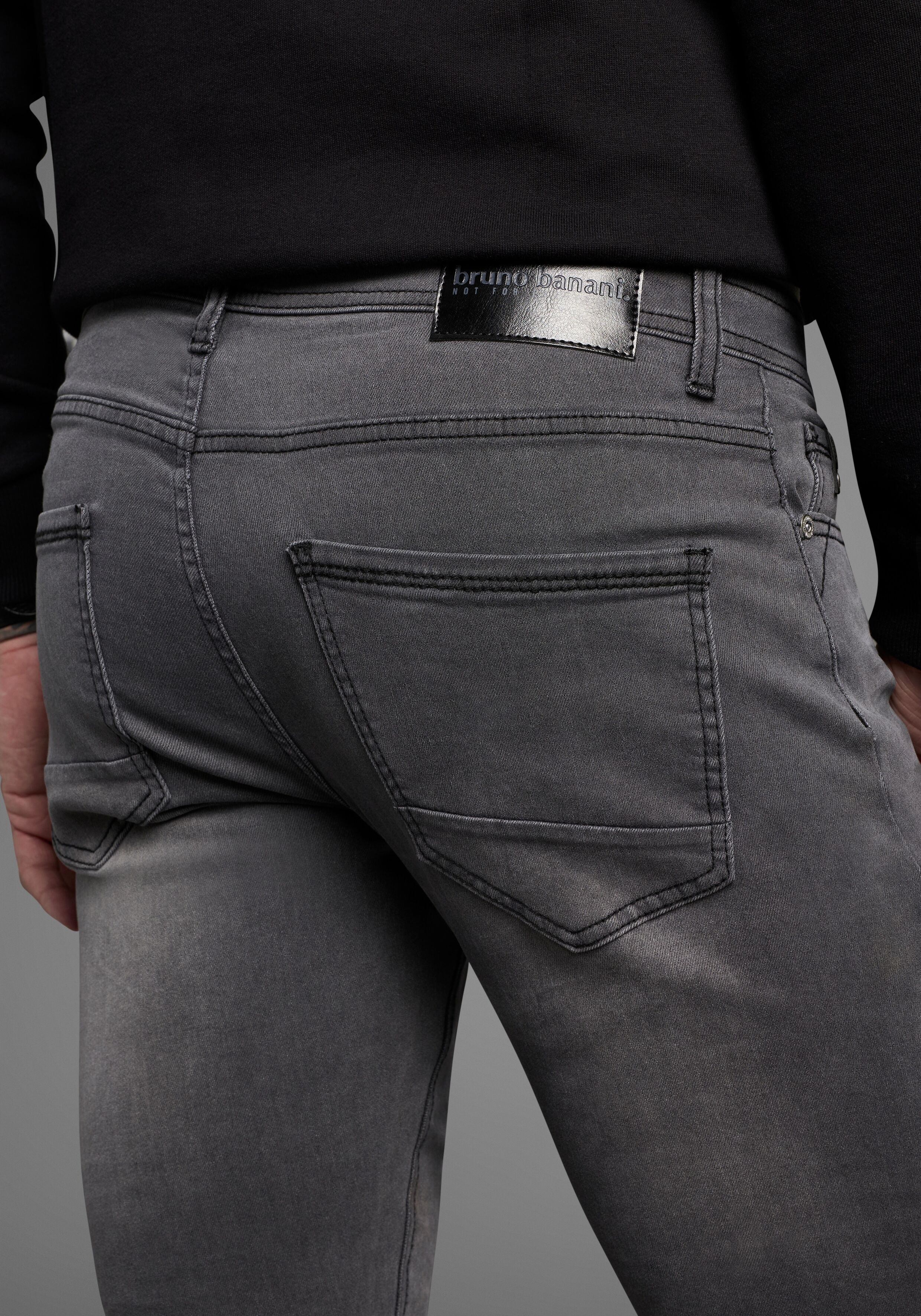 Slim-fit-Jeans BRUNO BANANI "Grady", Herren, Gr. 32, Länge 34, grau (dunkelgrau), Obermaterial: 70% Baumwolle, 28% Polyester, 2% Elasthan, unifarben, schmal lang, Jeans Slim-fit-Jeans, schmale Beinweite, niedrige Leibhöhe, figurbetonte Silhouette dunkelgr