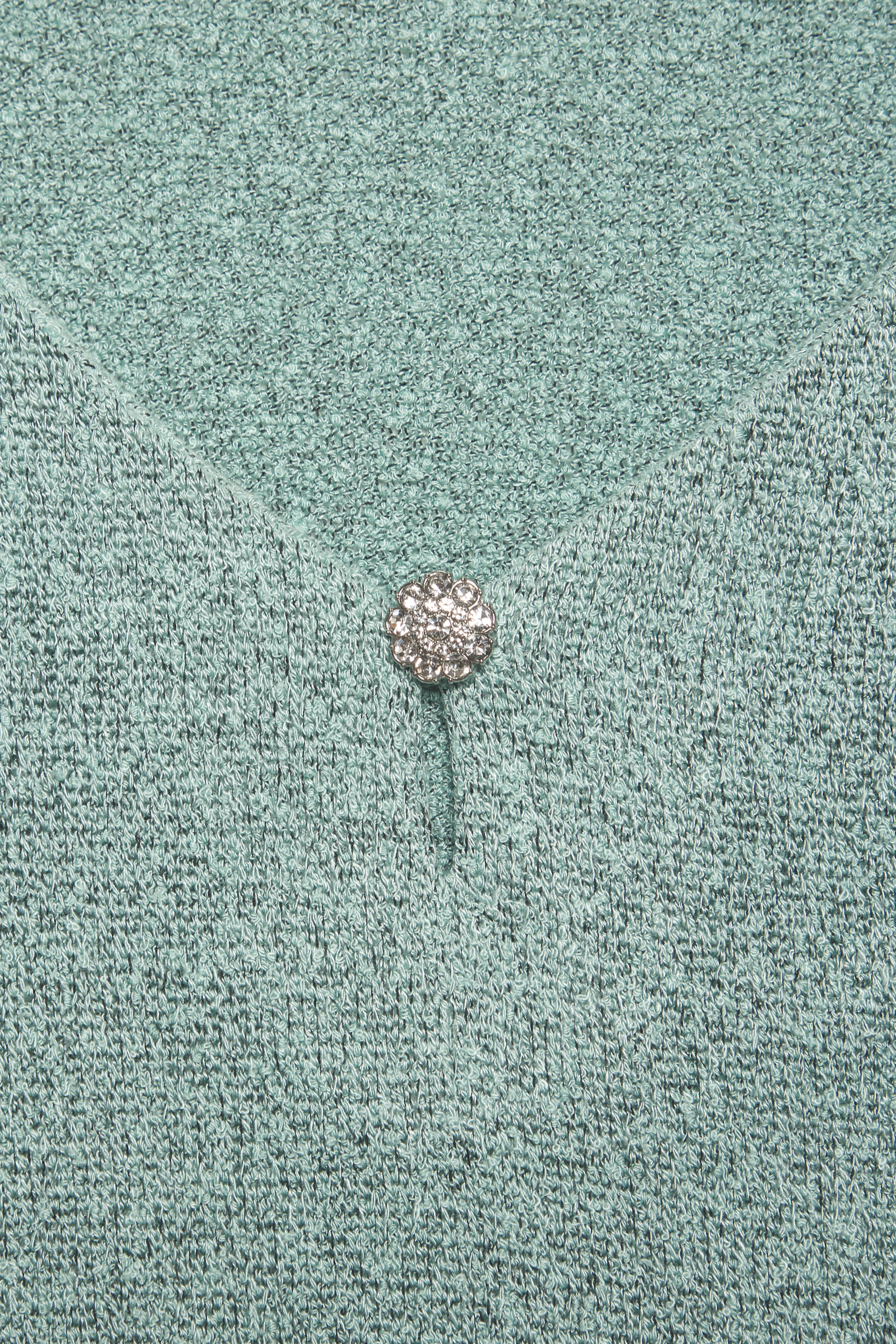 LASCANA "mit Strassknopf in Blütenform" aus Feinstrick in Melange Optik mint 32/34
