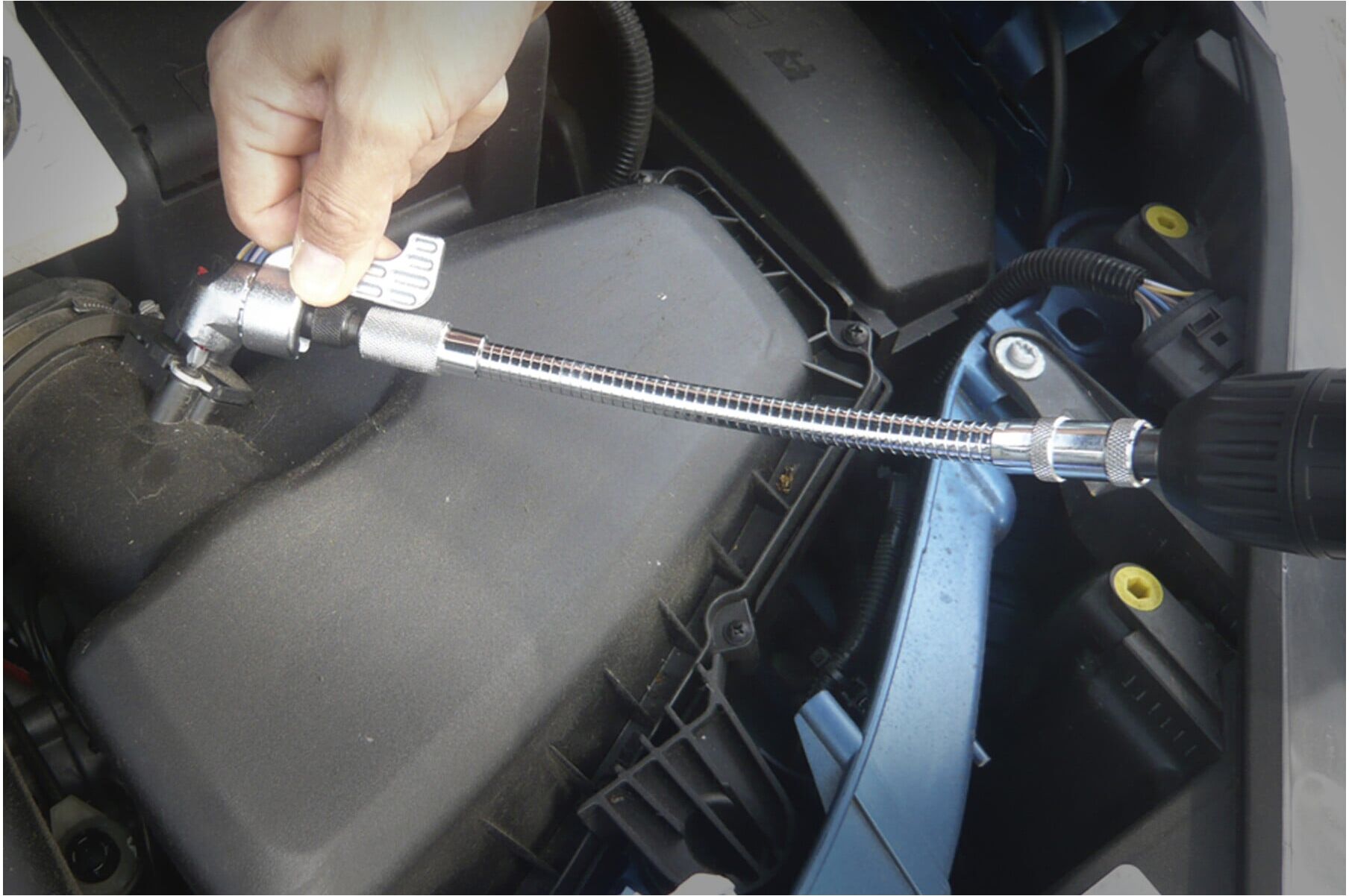 BGS Do it yourself Flexible Winkelschrauber-Verlängerung 4845, 6,3 mm (1/4"), 310 mm)