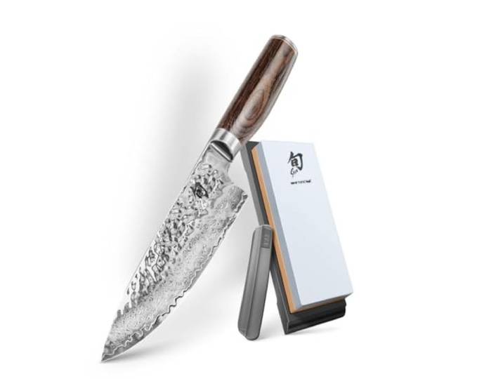 KAI Shun Premier Tim Mälzer Messerset TDM-1706-W25 Weihnachtsset 3-teilig – Damast Kochmesser 20 cm mit Schleifstein & Schärfhilfe für präzises, professionelles Schneiden