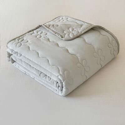 Shop Station Pink Summer Cooling Blanket Lightweight Breathable Quilt & Air Conditioning Comforter gray 39.37 59.06 In