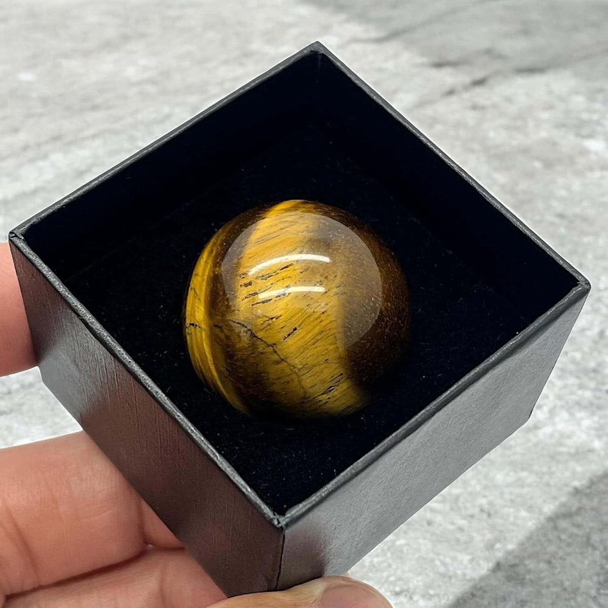 Tijgeroog gepolijste kristallen met etui - 3 cm diameter