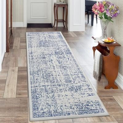 Garvee Distressed Border Soft Foldable Area Rug