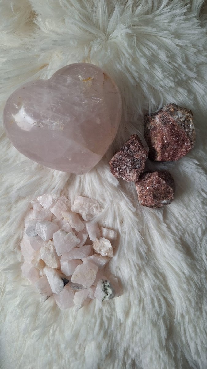 Healing Magic 777 Love and Selflove Box met Morganiet, Rhodoniet en Rozenkwarts voor het Hartchakra