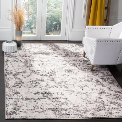 SAFAVIEH Skyler Nemesia Modern Rug