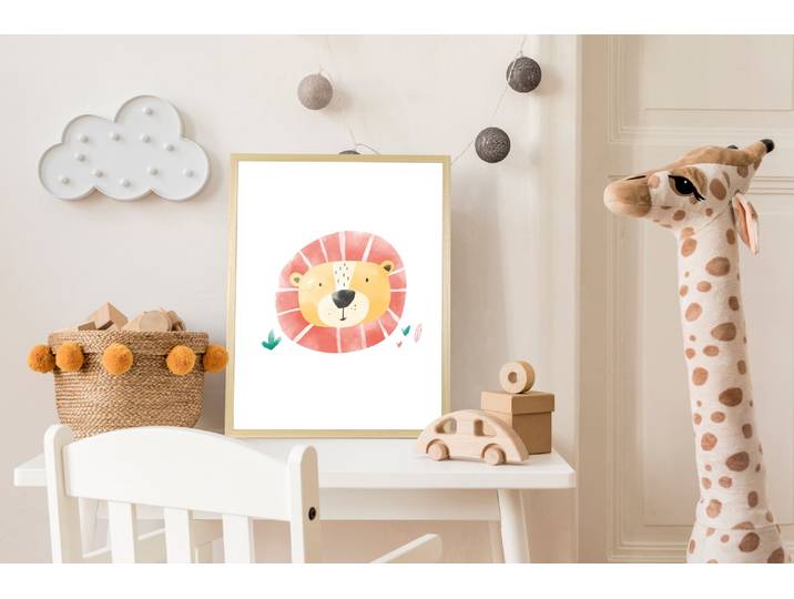 Bild mit Rahmen QUEENCE Löwengesicht , rot (farbe rahmen: natur, braun, beige, farbe bild(er): rot), B:50cm H:70cm T:1,5cm, Holz, Plexiglas, Bilder, Bild mit Rahmen, HD Premium Posterdruck mit Echtholzrahmen