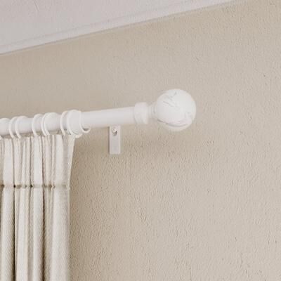 Acroma Adjustable Single Curtain Rod and Coordinating Finial Set
