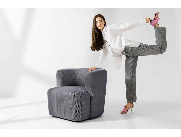 KONSIMO® Sessel PEBROS Cocktailsessel, Gewebe mit 3D-Struktur, hergestellt in der EU, unverwechselbare Farben
