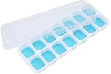 Uplift Essentials 14 Grid Square Silicone Ice Cube Tray With Lid blue