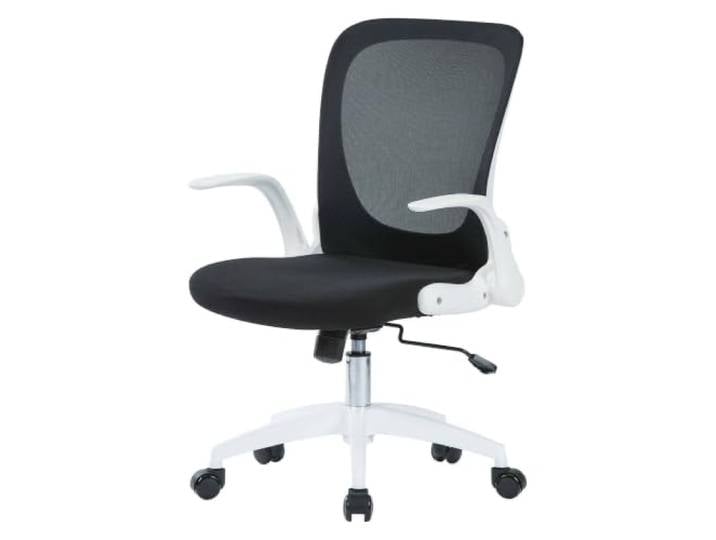 Dmora - Stuhl mit Rädern Wellington, Executive-Netzsessel mit Armlehnen, ergonomischer Sitz mit klappbaren Armlehnen, 60x59h86/96 cm, Schwarz und Weiß