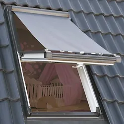 Dachgewerk Markise RMKF 78 x 118 cm, Aufmontierter Markisenkasten, für Schwingfenster