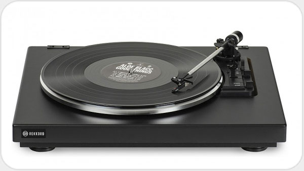 Rekkord Audio Rekkord F 300 vollautomatischer Plattenspieler mit AudioTechnica AT 91 *schwarz* RE29153