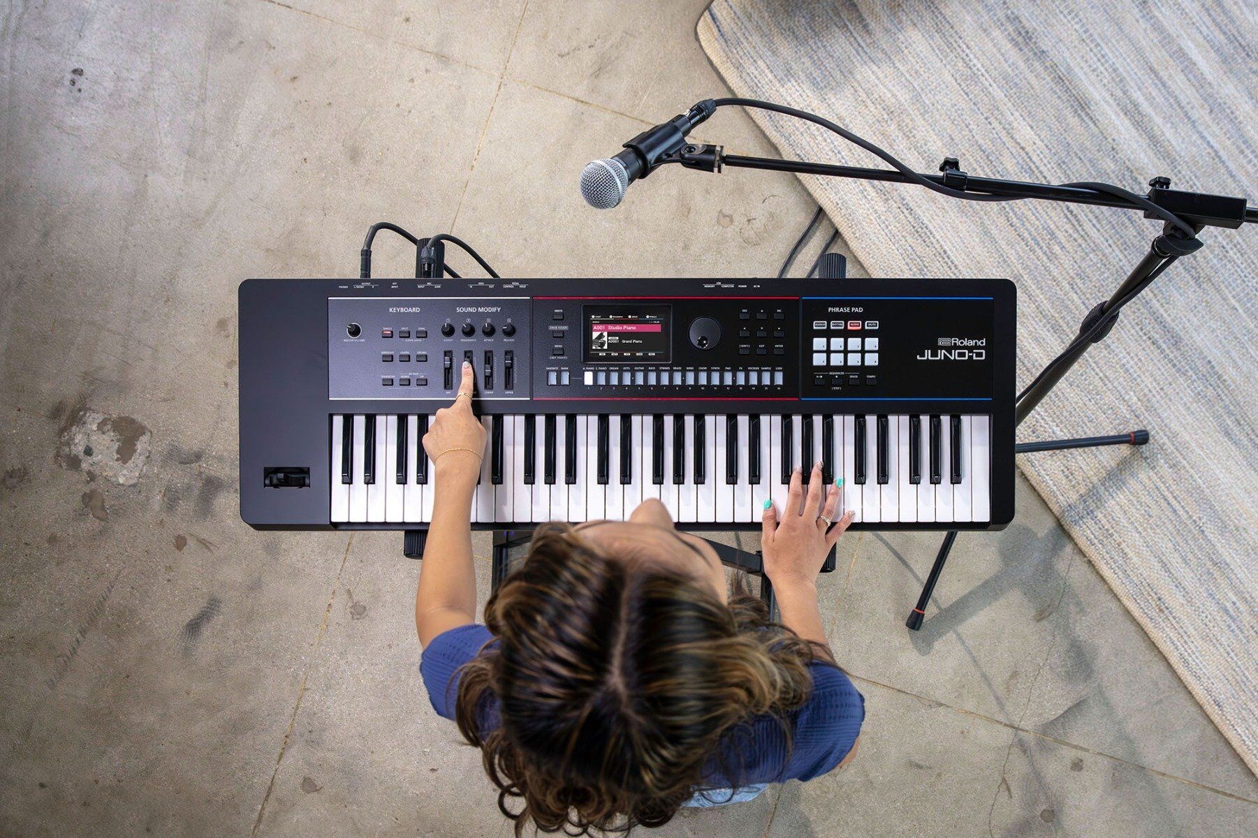 Roland JUNO-D6