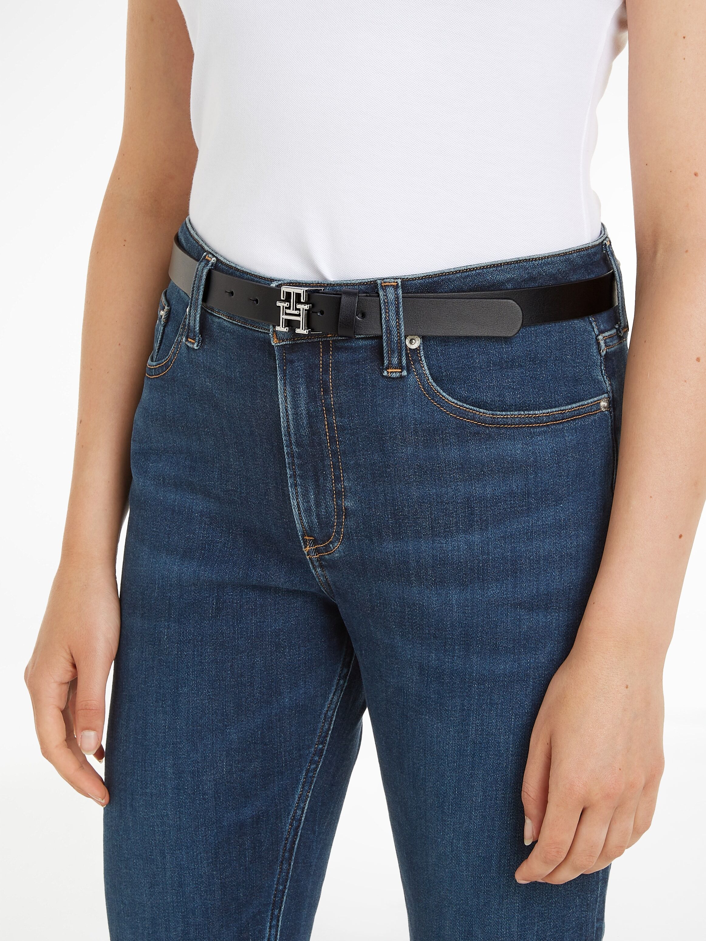 Ledergürtel TOMMY HILFIGER "TH LOGO 2,5 cm breit", Damen, Gr. 100, schwarz, Leder, Gürtel Ledergürtel, mit Monogramm-Schliesse schwarz 100