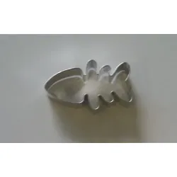 Ausstechform Fischskelett 4 × 6,5 cm