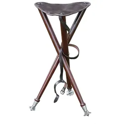 Dreibein-Ansitzstuhl mit Metallspitzen
