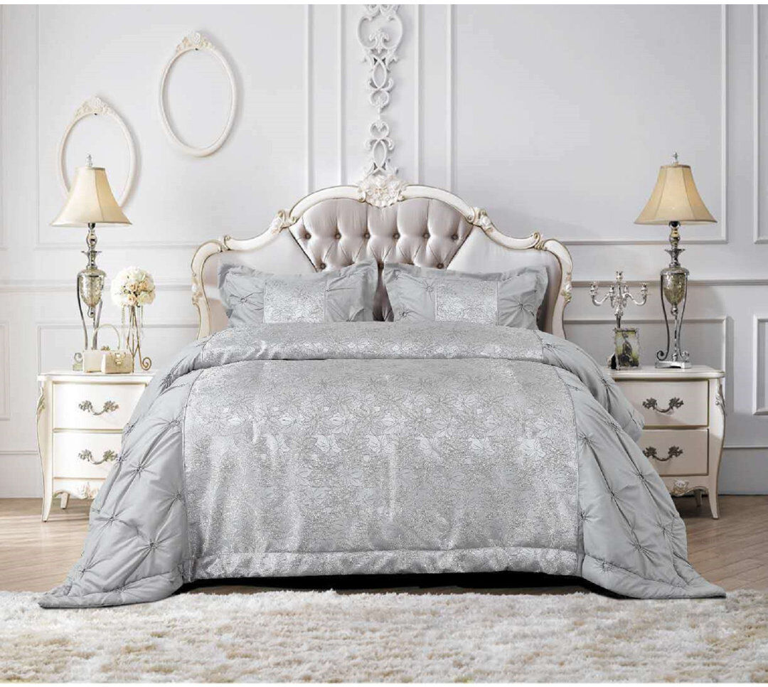Mercer41 Syble Polyester Floral Bedspread Silver 250 x 250 cm