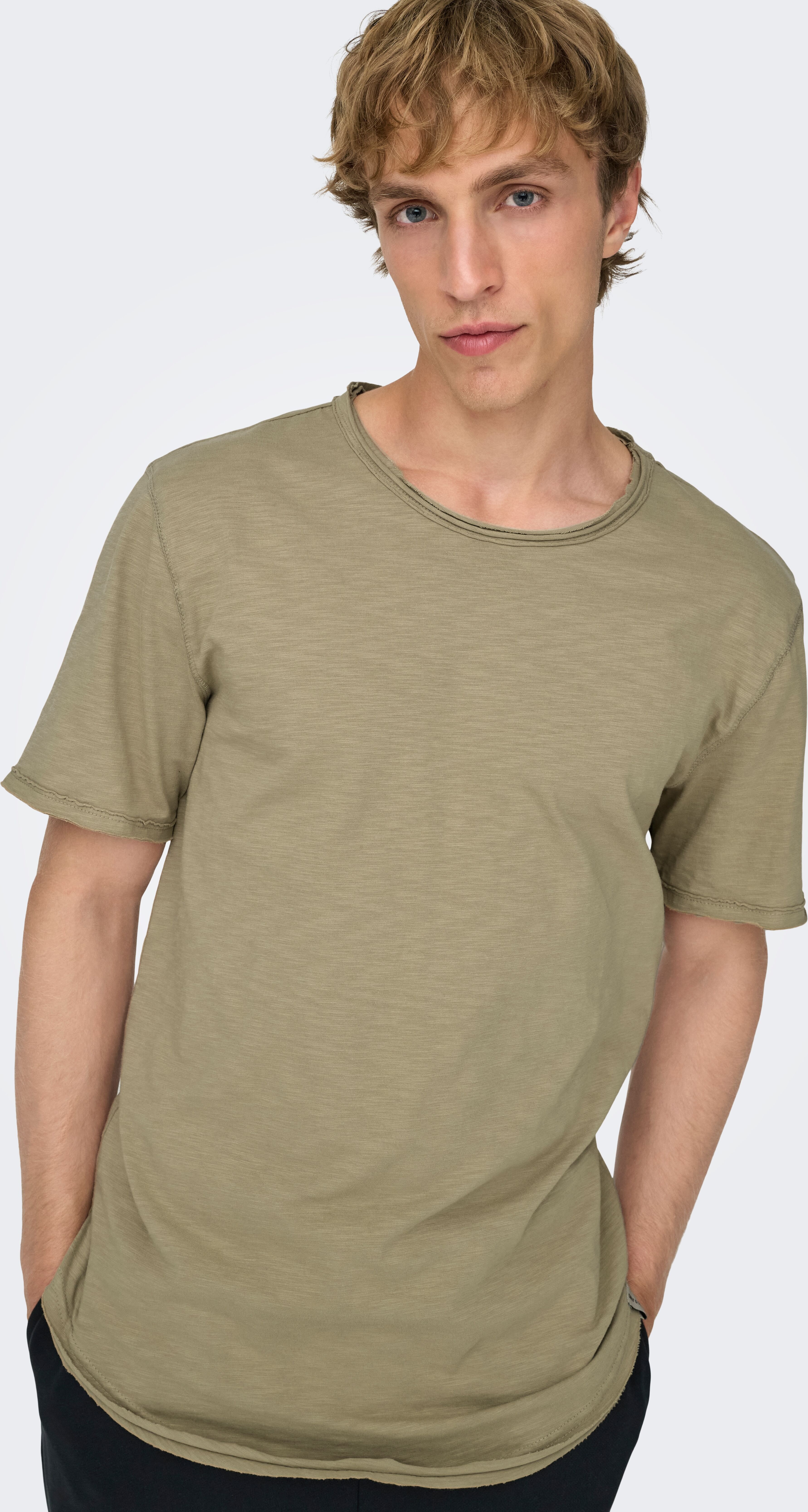 T-Shirt ONLY & SONS "ONSBENNE LONGY SS TEE NF 7822 NOOS", Herren, Gr. S, grau (chinchilla), Single Jersey, Obermaterial: 100% Baumwolle, unifarben, normal lang, Rundhals, Shirts T-Shirt chinchilla S